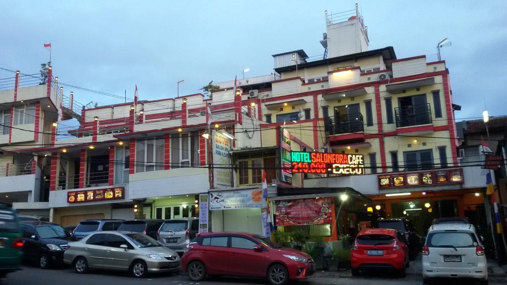 Guest House Salon Fora Gegerkalong Setiabudhi Bandung Exterior photo