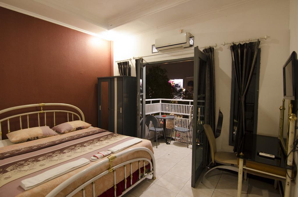 Guest House Salon Fora Gegerkalong Setiabudhi Bandung Exterior photo